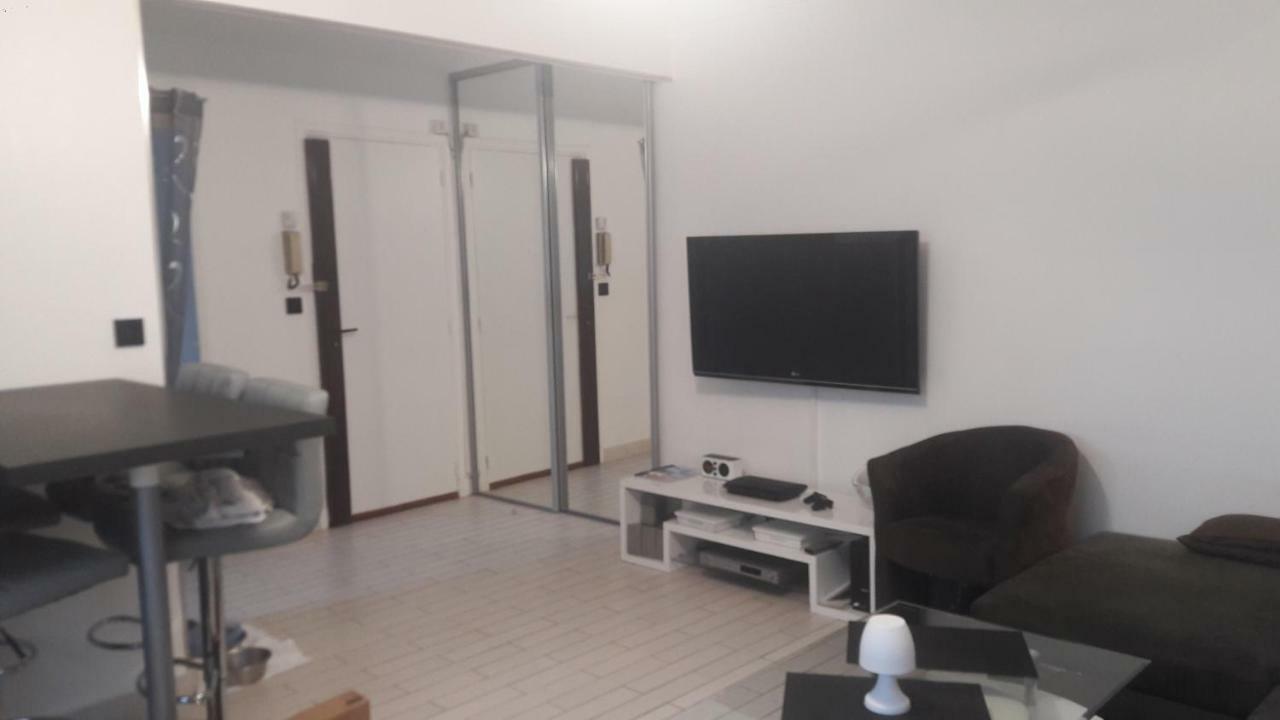 T2 Hippodrome Apartamento Cagnes-sur-Mer Exterior foto